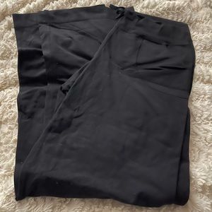Lululemon stretchy wide leg pant. Size 12